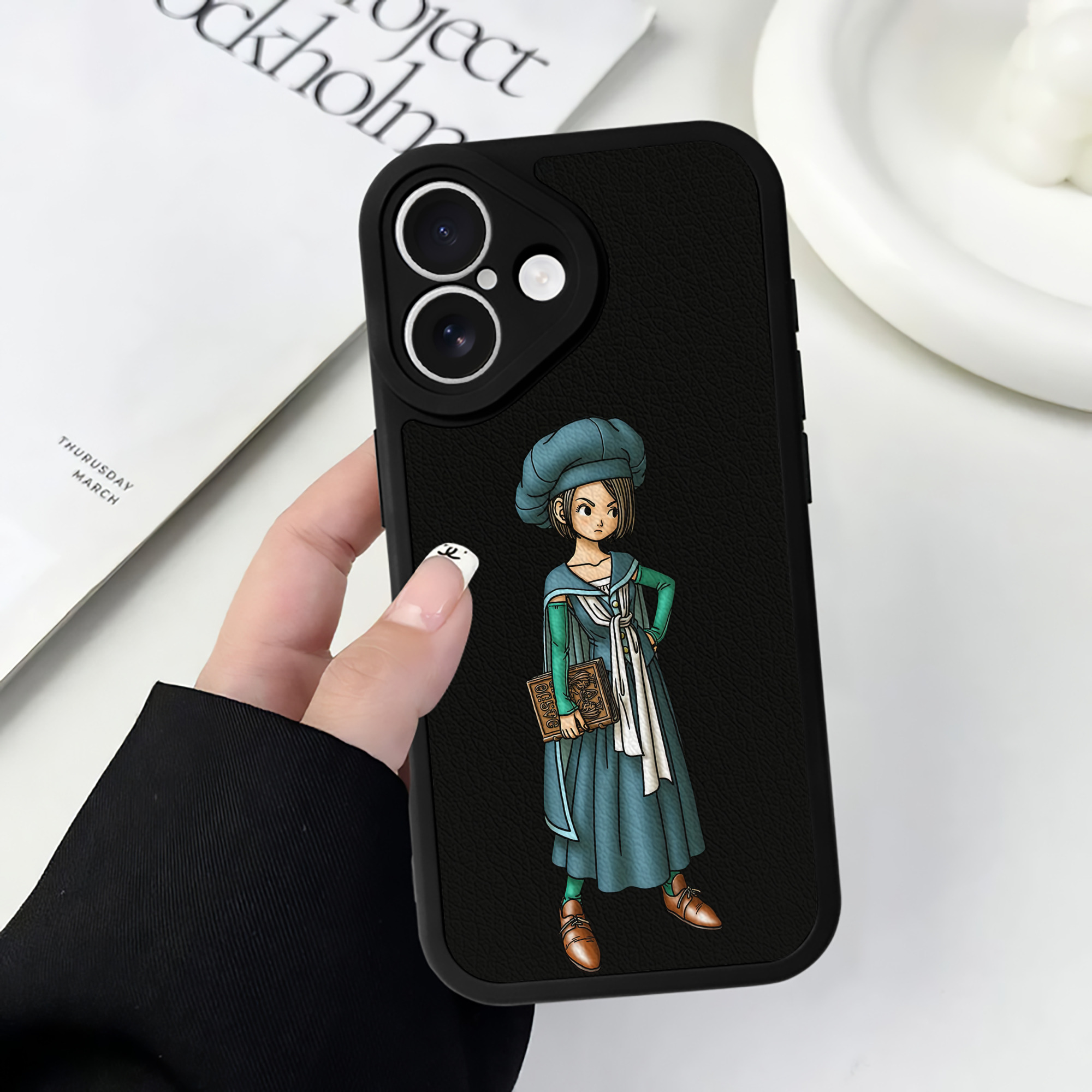 （画像用） ドラゴンクエスト Doragon Kuesuto Dragon Quest 【iPhone 16シリーズ対応】シリコンスマホケース（レザー調） 材質：シリコン